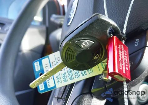 2017 Ford Escape Se из США, поврежденный, VIN 1FMCU0G91HUE09310